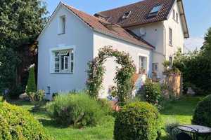 Zweifamilienhaus mit verwunschenem Garten in Bielefeld-Schildesche – Bielefeld – Vorschaubild 1