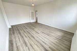 Frisch renovierte 3 Zimmerwohnung mit eigenem Garten – Nassauerring 19, 47798 Stadtmitte, Krefeld – Vorschaubild 8