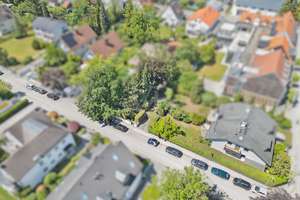 Sonne, Raum und Rückzug – stilvolle Doppelhaushälfte mit Südwest-Garten – Die vollständige Adresse der Immobilie erhältst du vom Anbieter., 80999 Untermenzing, München – Vorschaubild 14