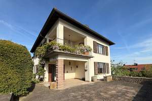 GERLINGEN - CHARKTERVOLLE VILLA, REPRÄSENTATIV UND IN BEVORZUGTER LAGE. FREI!