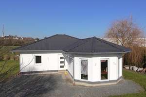 Neuwertiger Bungalow mit Gartenfreiraum & moderner Wohnatmosphäre! – Die vollständige Adresse der Immobilie erhältst du vom Anbieter., 35096 Weimar (Lahn) – Vorschaubild 12