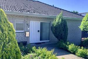 Bad Nenndorf: Großzügiger Bungalow mit traumhaftem Blick ins Schaumburger Land – Die vollständige Adresse der Immobilie erhältst du vom Anbieter., 31542 Bad Nenndorf – Vorschaubild 1