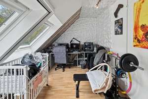 Traumhafte 3-Zimmer-Dachgeschosswohnung mit schönem Balkon im zentralen Krefeld-Dießem – Die vollständige Adresse der Immobilie erhältst du vom Anbieter., 47805 Dießem/Lehmheide, Krefeld – Vorschaubild 10