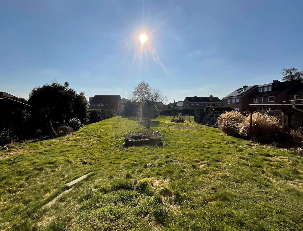 Immobilie in Lengerich - Renovierungsbedürftige Doppelhaushälfte mit Potenzial und weiterem Baugrundstück - Bild 2