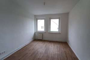 Neu sanierte Wohnung zum kleinen Preis - 2. OG rechts – Wernsdorfer Straße 5, 6217 Merseburg – Vorschaubild 2