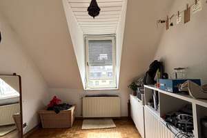 Helle Dachgeschosswohnung mit Einbauküche am Ölberg – Die vollständige Adresse der Immobilie erhältst du vom Anbieter., 42105 Elberfeld, Wuppertal – Vorschaubild 4