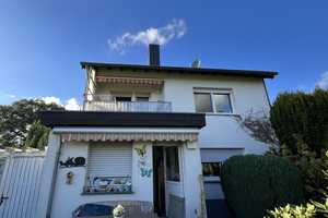 Eigennutzer und Anleger aufgepasst!
Teilweise vermietetes Zweifamilienhaus mit zwei Garagen in Euch – Aachen (Kreis) – Vorschaubild 3