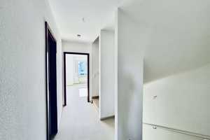 RESERVED: 3br 2.5 bath townhouse fitted kitchen garage yard Wiesbaden Sonnenberg 12 min to Clay – Wiesbaden – Vorschaubild 11