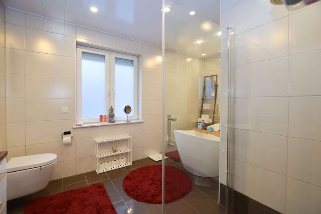 Immobilie in Weyhausen - Modernisiertes Einfamilienhaus mit hochwertiger Ausstattung und großzügigem Garten! - Bild 3