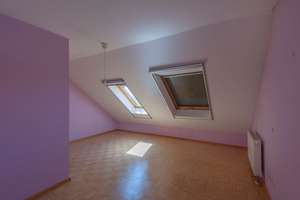 Großzügige Doppelhaushälfte in familienfreundlicher Lage von Berlin-Staaken – Die vollständige Adresse der Immobilie erhältst du vom Anbieter., 13591 Staaken, Berlin – Vorschaubild 32