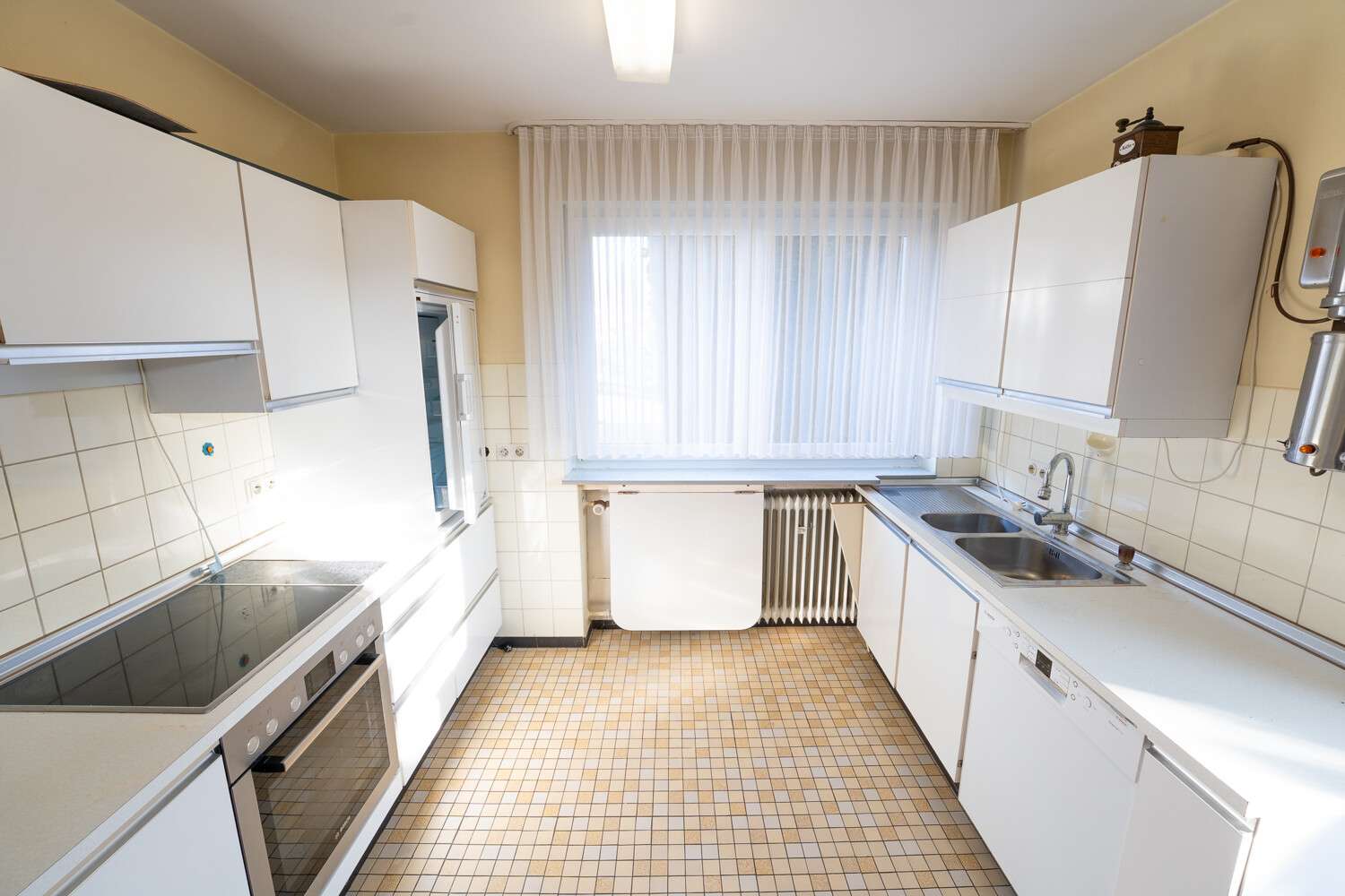 Immobilie in Wellendingen - Großzügiges Haus mit flexiblen Nutzungsmöglichkeiten - Bild 1