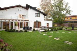 Exklusive Villa im schönen Berlin-Lübars – Die vollständige Adresse der Immobilie erhältst du vom Anbieter., 13469 Lübars, Berlin – Vorschaubild 2