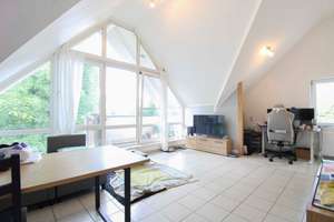 Charmante 2-Zimmer-Wohnung mit Loggia und Tiefgaragenstellplatz  – Die vollständige Adresse der Immobilie erhältst du vom Anbieter., 61381 Friedrichsdorf – Vorschaubild 2