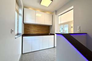 Hochwertige Split-Level-Wohnung mit Hauscharakter in Junkersdorfer Bestlage – 50858 Junkersdorf, Köln – Vorschaubild 9