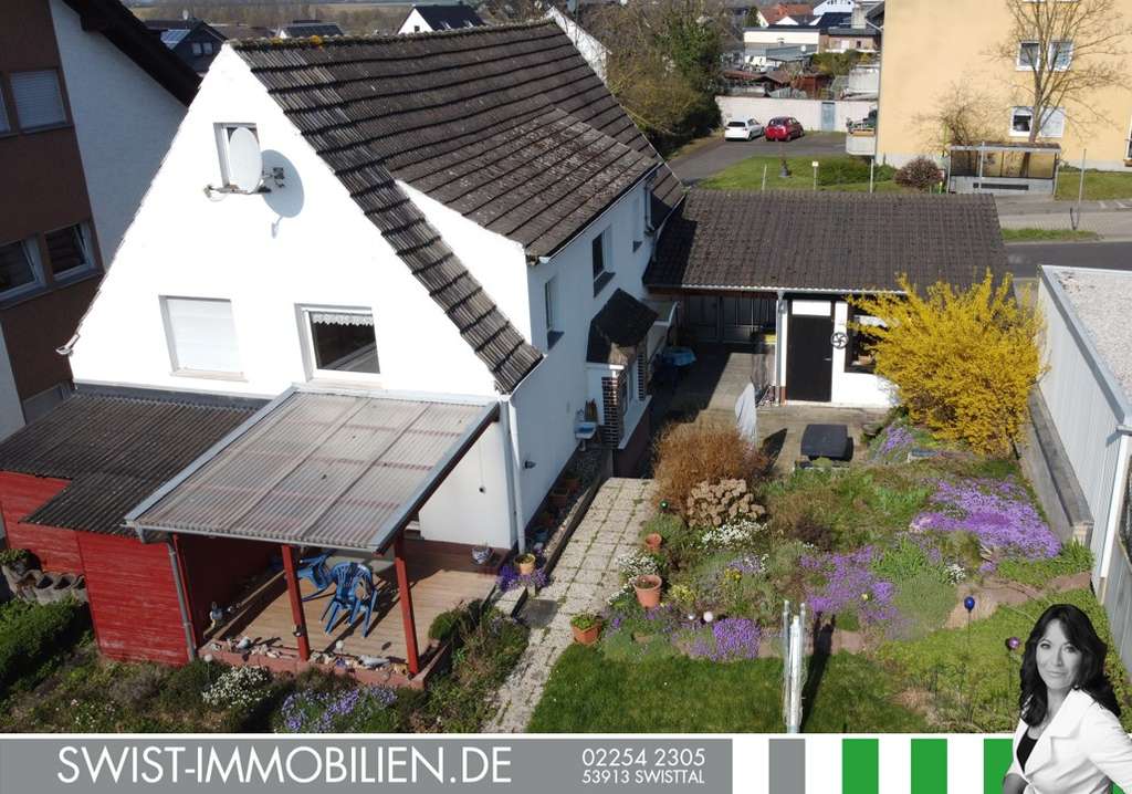 Immobilie in Swisttal - Swisttal-Heimerzheim: Kleine Hofanlage für unerschrockene Heimwerker und Gartenliebhaber - Bild 0