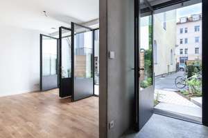 Einfamilienhaus in der Isarvorstadt - Italienflair im Hinterhof, Neubau, Süden, Luxus, hell, A+