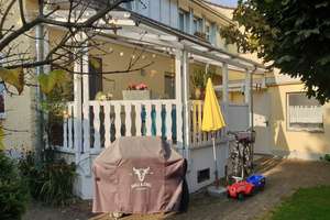 Tolles Angebot! Haus mit 2 Wohnungen und Garten direkt in Neuenburg!
Saniert ab 2013.... – Die vollständige Adresse der Immobilie erhältst du vom Anbieter., 79395 Neuenburg am Rhein – Vorschaubild 9