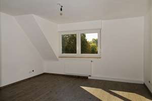 2,5 ZKB in LU Friesenheim, 64qm, renoviert, DG – Die vollständige Adresse der Immobilie erhältst du vom Anbieter., 67063 Friesenheim, Ludwigshafen am Rhein – Vorschaubild 4