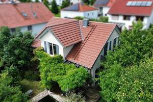 Geborgen im Grünen - EFH als Rückzugsoase in Kösching – Die vollständige Adresse der Immobilie erhältst du vom Anbieter., 85092 Kösching – Vorschaubild 2
