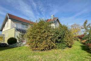 Großzügiges Familiendomizil mit Potenzial für zwei Wohneinheiten und herrlichem Garten – Die vollständige Adresse der Immobilie erhältst du vom Anbieter., 84489 Burghausen – Vorschaubild 24