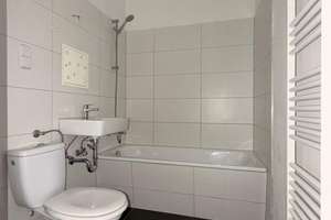 * SCHÖNE * 3 Zimmerwohnung mit  EBK & BALKON * – 39130 Neu Olvenstedt, Magdeburg – Vorschaubild 7