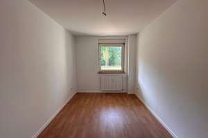 Modernisierte 3-Zimmer-Wohnung in Schweinau mit Balkon – Arendsstr.  13, 90441 Hohe Marter, Nürnberg – Vorschaubild 3
