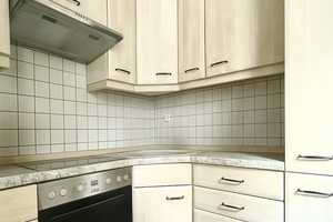 Vermietete Etagenwohnung mit Balkon & Tiefgaragenstellplatz ! – Dresden – Vorschaubild 4