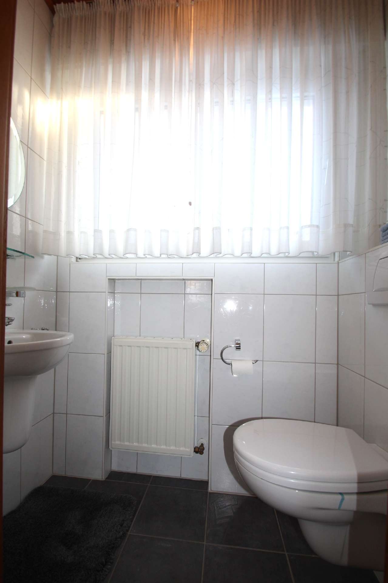 Immobilie in Fröndenberg/Ruhr - Gepflegtes Einfamilienhaus mit idealer Aufteilung und guter Substanz in idyllischer Dorflage - Bild 1