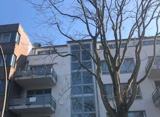 Schöne, geräumige, helle 2-Zimmer-Whg, in Eppendorf, Laminat, Balkon, barrierefrei