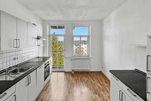 Sofort bezugsfrei: Helle 3-Zimmer Altbau-Wohnung in Top-Zustand – Die vollständige Adresse der Immobilie erhältst du vom Anbieter., 9130 Sonnenberg, Chemnitz – Vorschaubild 3