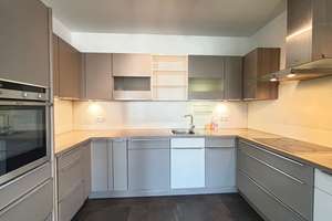 Bezugsfreie 3-Zimmer-Wohnung mit Pkw-Stellplatz und 2 Balkonen in Berlin – Die vollständige Adresse der Immobilie erhältst du vom Anbieter., 12527 Grünau, Berlin – Vorschaubild 4