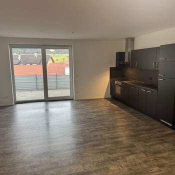 Großzügige 3-Zimmer-OG-Wohnung mit großem Balkon in Deißlingen