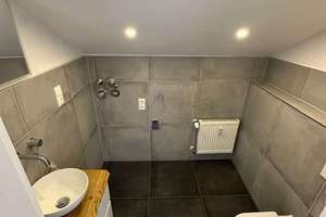 Viel Platz, großer Garten, eigener Pool – und ein fairer Deal für Macher. – Die vollständige Adresse der Immobilie erhältst du vom Anbieter., 84030 Ergolding – Vorschaubild 15