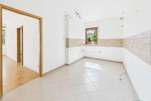 Stilvolle 3-Zimmer-Wohnung mit großzügiger Terrasse und lichtdurchflutetem Wohnkonzept – Die vollständige Adresse der Immobilie erhältst du vom Anbieter., 91320 Ebermannstadt – Vorschaubild 4