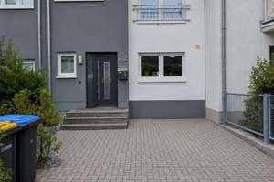 ***Neuwertiges Mittelreienhaus in Bonn-Bad Godesberg***