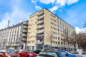 Sofort bezugsfrei: modernisierte 3-Zimmer-Wohnung mit Weitblick & TG-Stellplatz in Bogenhausen – Die vollständige Adresse der Immobilie erhältst du vom Anbieter., 81677 Steinhausen, München – Vorschaubild 2