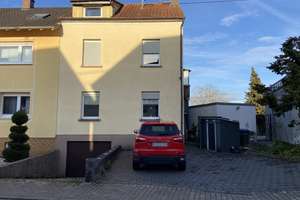 Charmantes Einfamilienhaus mit Garage und pflegeleichtem Garten – Die vollständige Adresse der Immobilie erhältst du vom Anbieter., 66787 Wadgassen – Vorschaubild 1