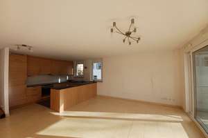 Großzügige OG-Wohnung mit Balkon! – Die vollständige Adresse der Immobilie erhältst du vom Anbieter., 70439 Stammheim-Mitte, Stuttgart – Vorschaubild 3