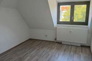 Charmante Dachgeschosswohnung im 2. Obergeschoss– großzügiges Wohnen im beliebten Stadtosten – 93055 Ostenviertel, Regensburg – Vorschaubild 12