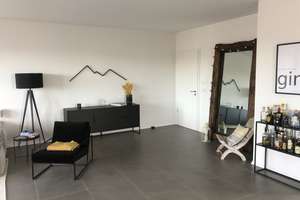 EXKLUSIVE 3-ZIMMER-MAISONETTE | 130 m² | 2 GROSSE BALKONE | DESIGNKÜCHE | KELLER | ZENTRAL & RUHIG – Marlene-Dietrich-Straße 3a, 85053 Südost, Ingolstadt – Vorschaubild 7