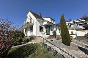 Wohnhaus in einzigartiger Hanglage mit Vogesenblick auf großes Grundstück und ca. 375m² Wohn/Nutzfl. – Emmendingen (Kreis) – Vorschaubild 2