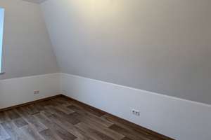 Modernisierte DG-Wohnung, 2-Zimmer-Küche, Bad in Mannheim-Luzenberg – Sandhoferstraße 28, 68305 Waldhof, Mannheim – Vorschaubild 7