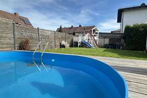 Liebevoll modernisiertes Wohlfühlzuhause mit Pool und Gartenparadies – Coburg (Kreis) – Vorschaubild 3