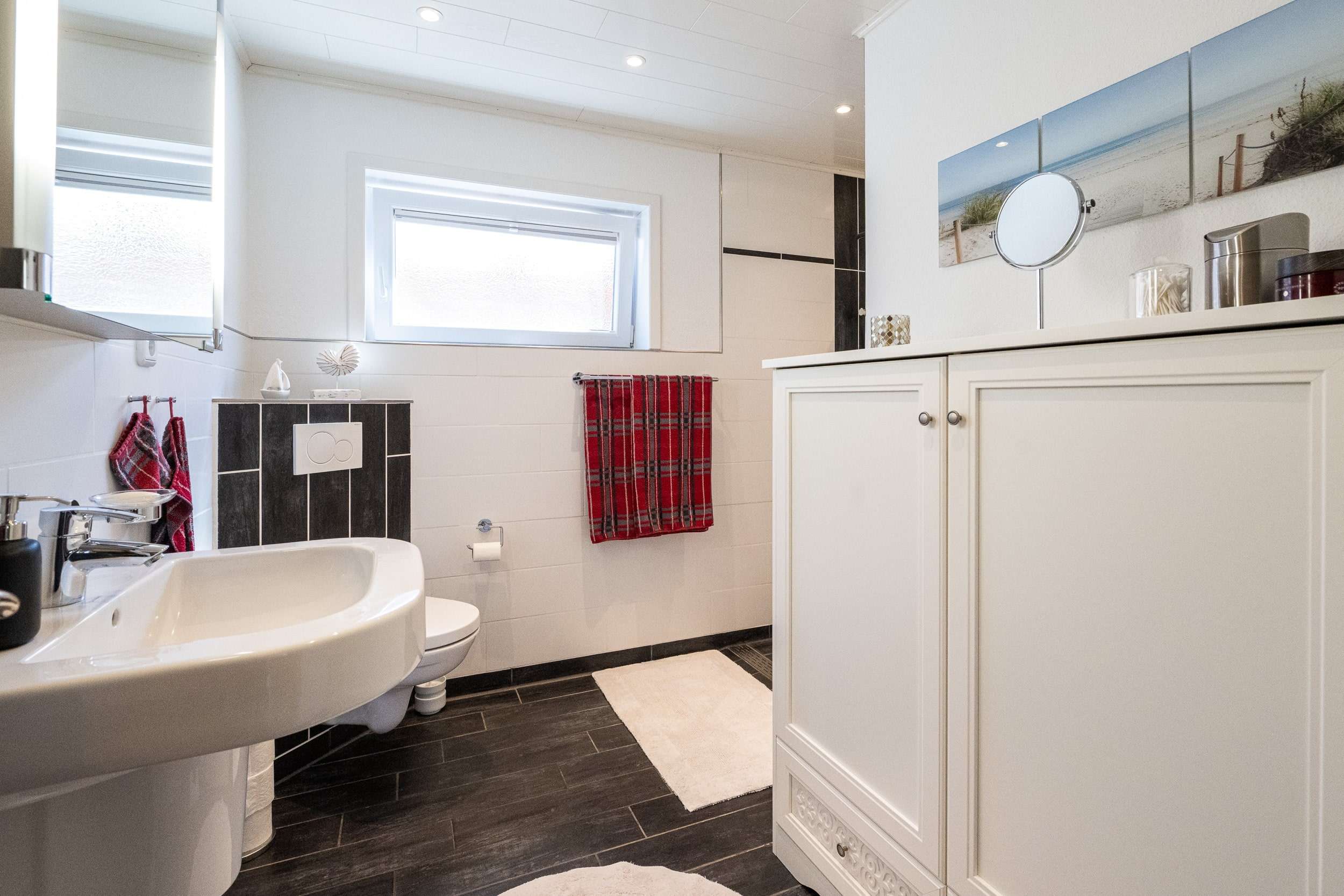 Immobilie in Süderlügum - Energetisch erstklassig saniertes Einfamilienhaus mit Garage in toller Wohnlage - Bild 2