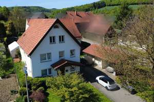 Großzügiges Wohnhaus mit Potenzial - für Familien und Individualisten – Die vollständige Adresse der Immobilie erhältst du vom Anbieter., 37671 Höxter – Vorschaubild 4