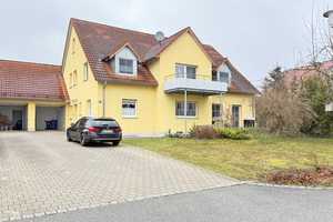 Attraktive Kapitalanlage: Freistehendes Zweifamilienhaus
in ruhiger Lage von Seubersdorf – Neumarkt in der Oberpfalz (Kreis) – Vorschaubild 2