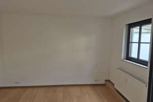 schöne, helle 1-Zimmer-Wohnung mit Terrasse in zentraler Lage mit Stellplatz -saniert – Degenfeldstr. 12, 76131 Oststadt, Karlsruhe – Vorschaubild 3