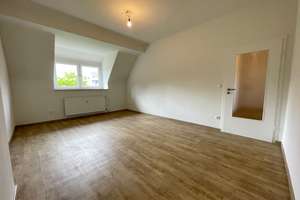 *kernsanierte und hochwertige Altbauwohnung*Tageslichtbad*Holsterhausen* – Bunsenstr. 23-25, 45145 Holsterhausen, Essen – Vorschaubild 2