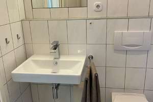 Zuhause mit zwei Zimmern in zentraler Lage von Krefeld – Die vollständige Adresse der Immobilie erhältst du vom Anbieter., 47798 Stadtmitte, Krefeld – Vorschaubild 6