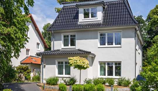 Bild von Klassik trifft Komfort – Ihre Traumvilla im Grünen!